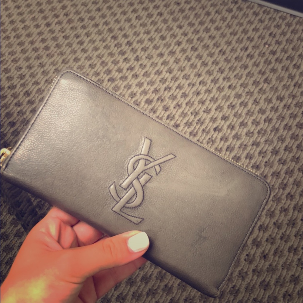 Beautiful YSL wallet 💕 Authentic